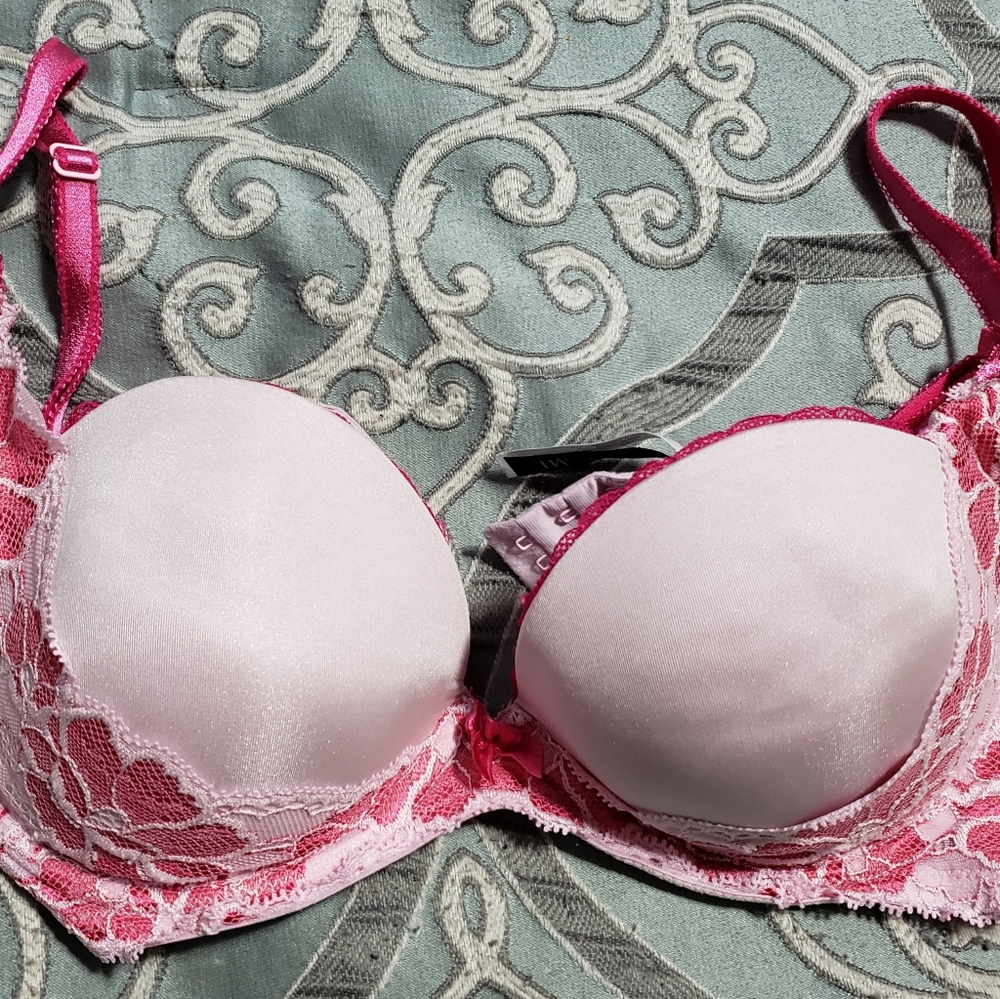 Adore Me 34C bra